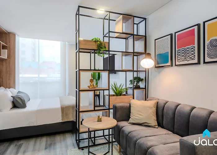 Modern Loft In 94 St