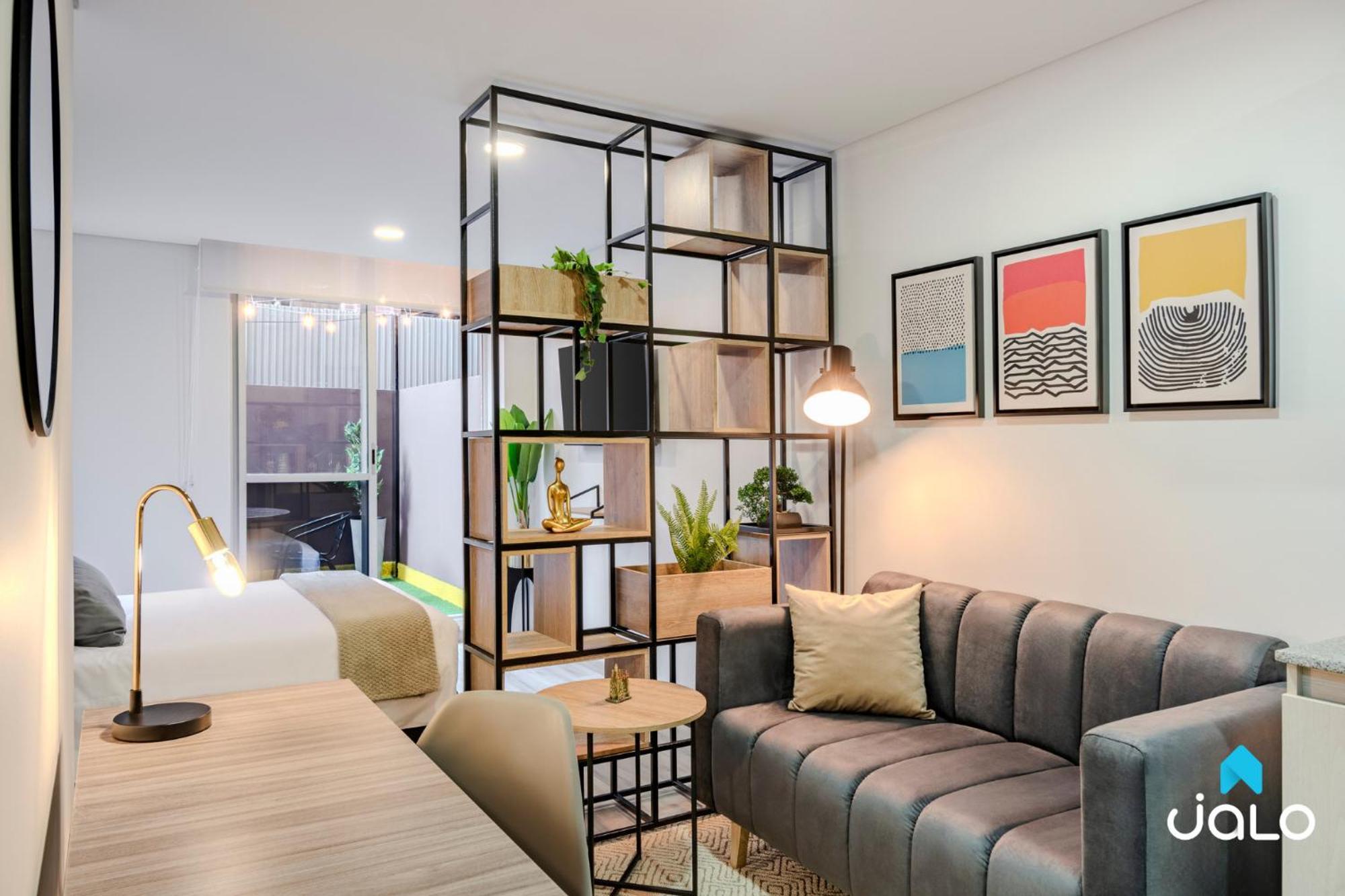 Modern Loft In 94 St Apartment *