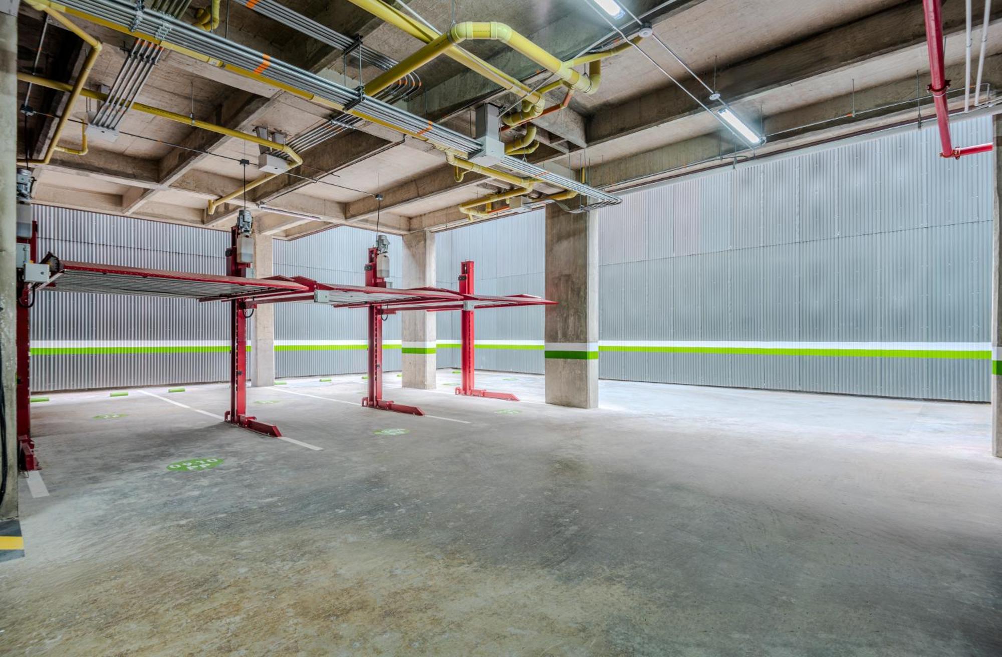Modern Loft In 94 St *